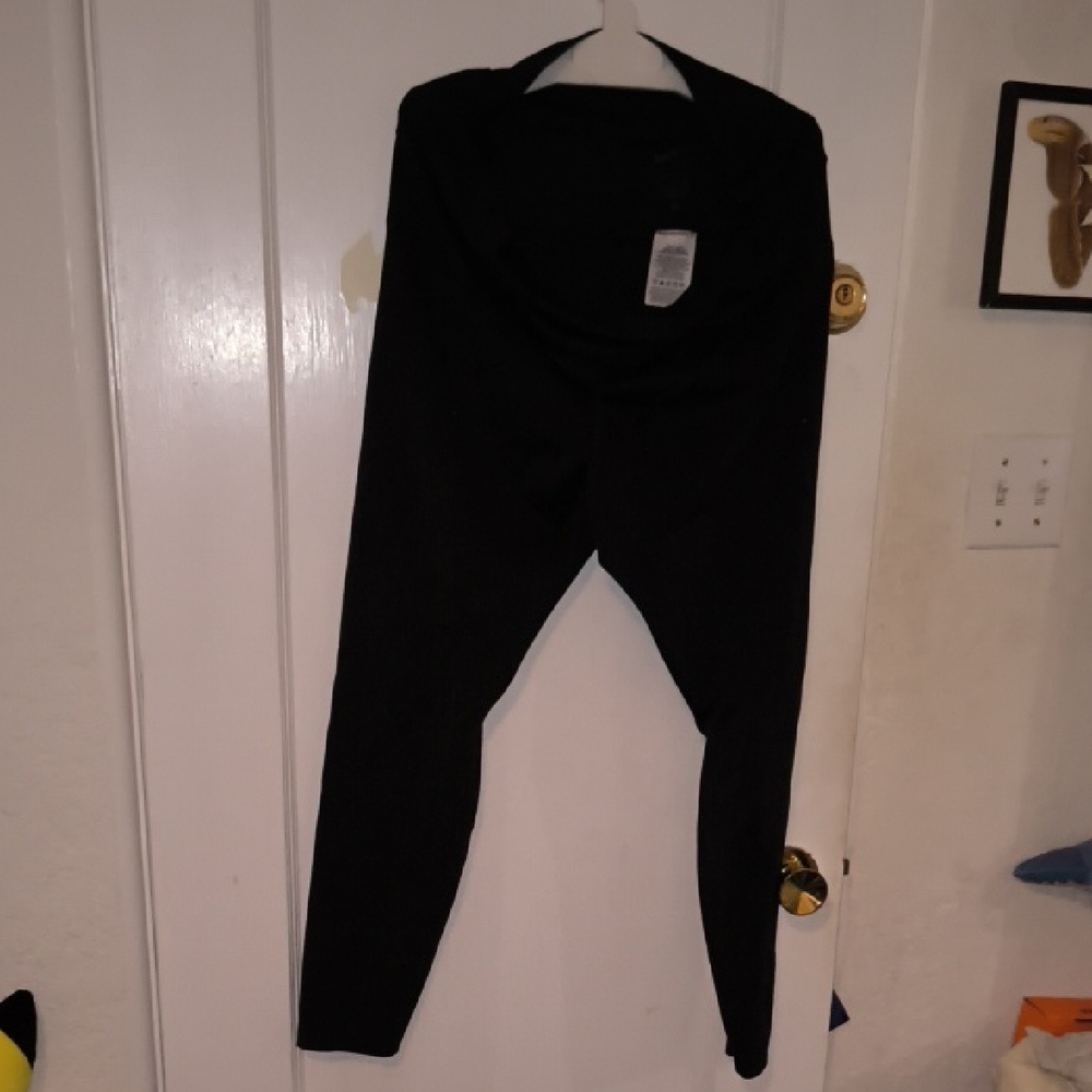 Nike | Essential Black Leggings